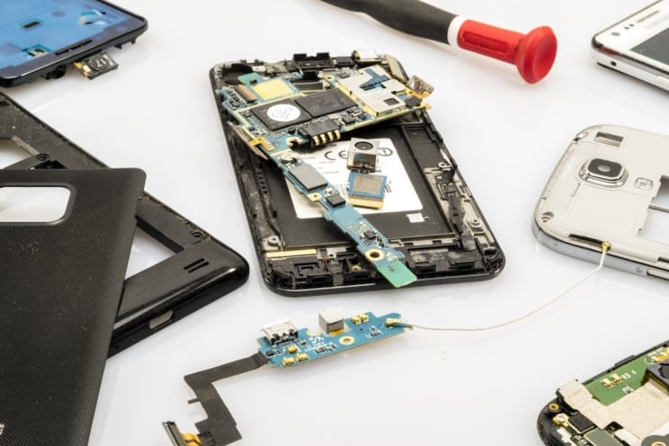 How to fix wet iphone